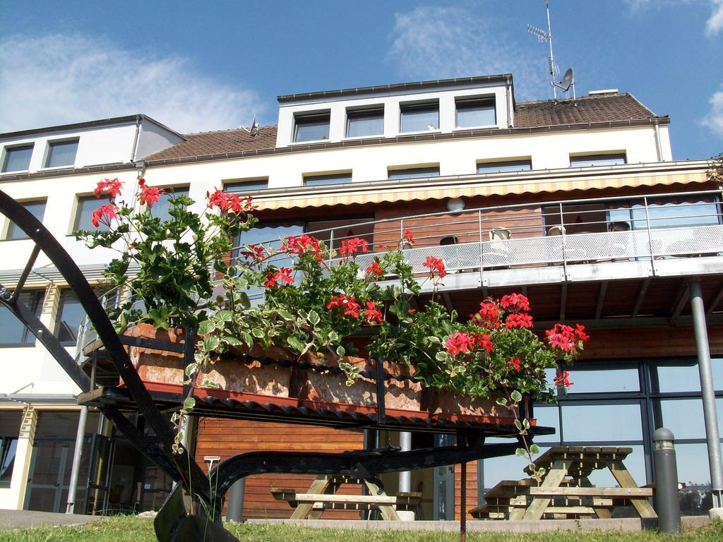 Hostel - Le Mittel Mittelwihr Exterior photo